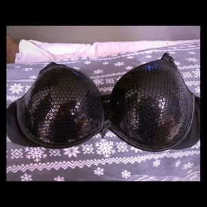 Victoria’s Secret Gorgeous Push-up 5 ways to wear